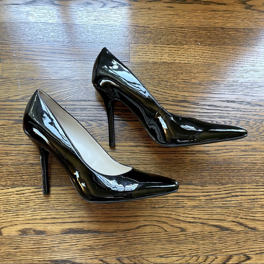 Nine West Black Patent Heels - size 10